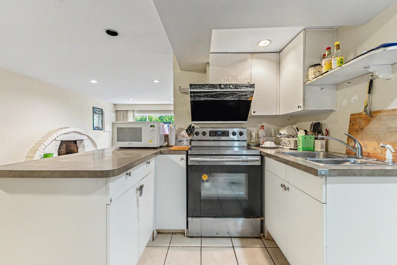 1684 Cornell Avenue - Central Coquitlam Single Family Residence for Sale, 4 Bedrooms (R3142962)# - 27 1684 Cornell Avenue - Central Coquitlam Single Family Residence for Sale, 4 Bedrooms (R3142962)# - 27