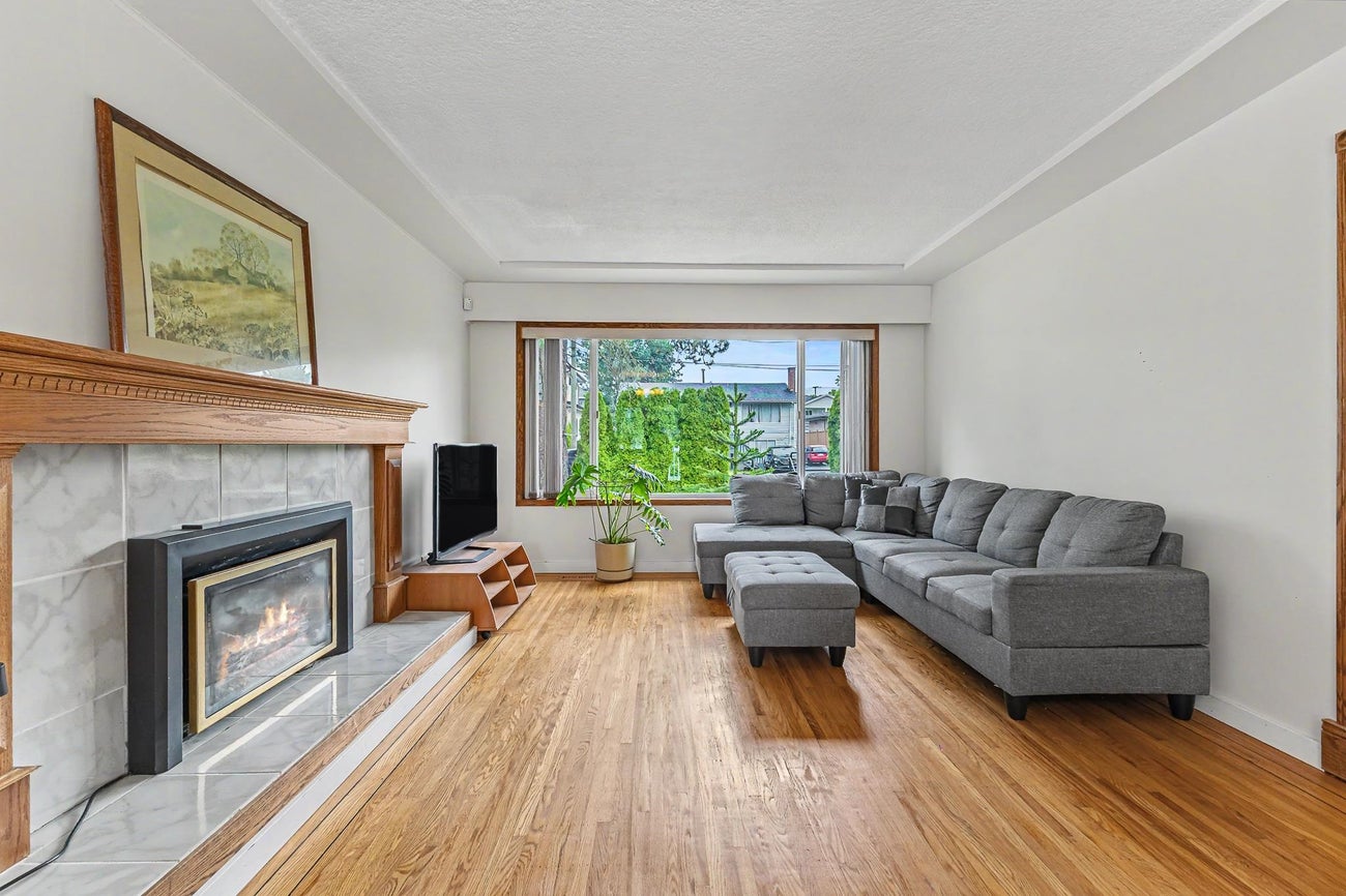 1684 Cornell Avenue - Central Coquitlam Single Family Residence for Sale, 4 Bedrooms (R3142962)# - 3 1684 Cornell Avenue - Central Coquitlam Single Family Residence for Sale, 4 Bedrooms (R3142962)# - 3