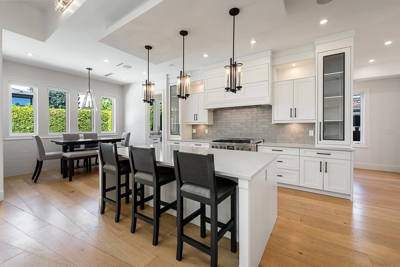 7652 Kerrywood Crescent - Government Road Single Family Residence for Sale, 7 Bedrooms (R3143168)# - 16
