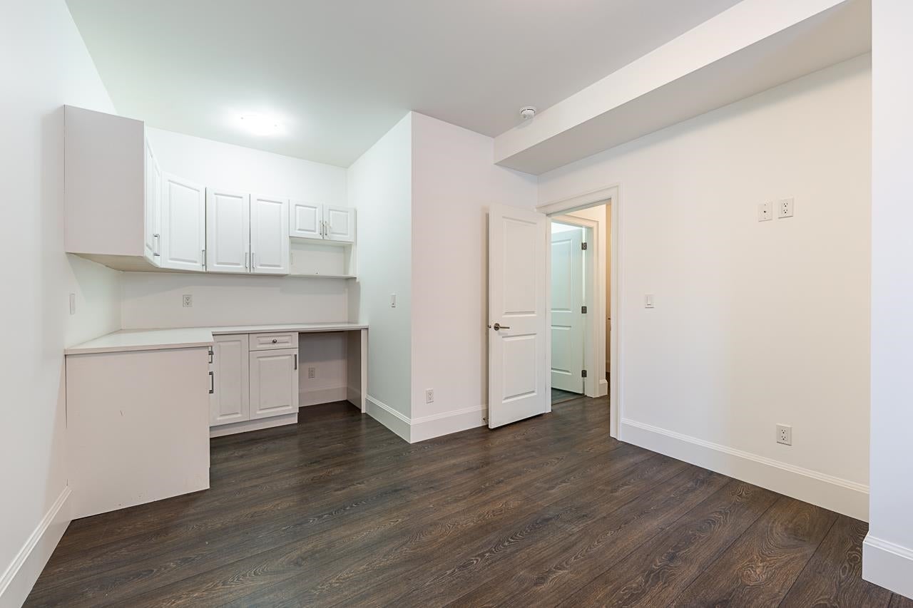7652 Kerrywood Crescent - Government Road Single Family Residence for Sale, 7 Bedrooms (R3143168)# - 35