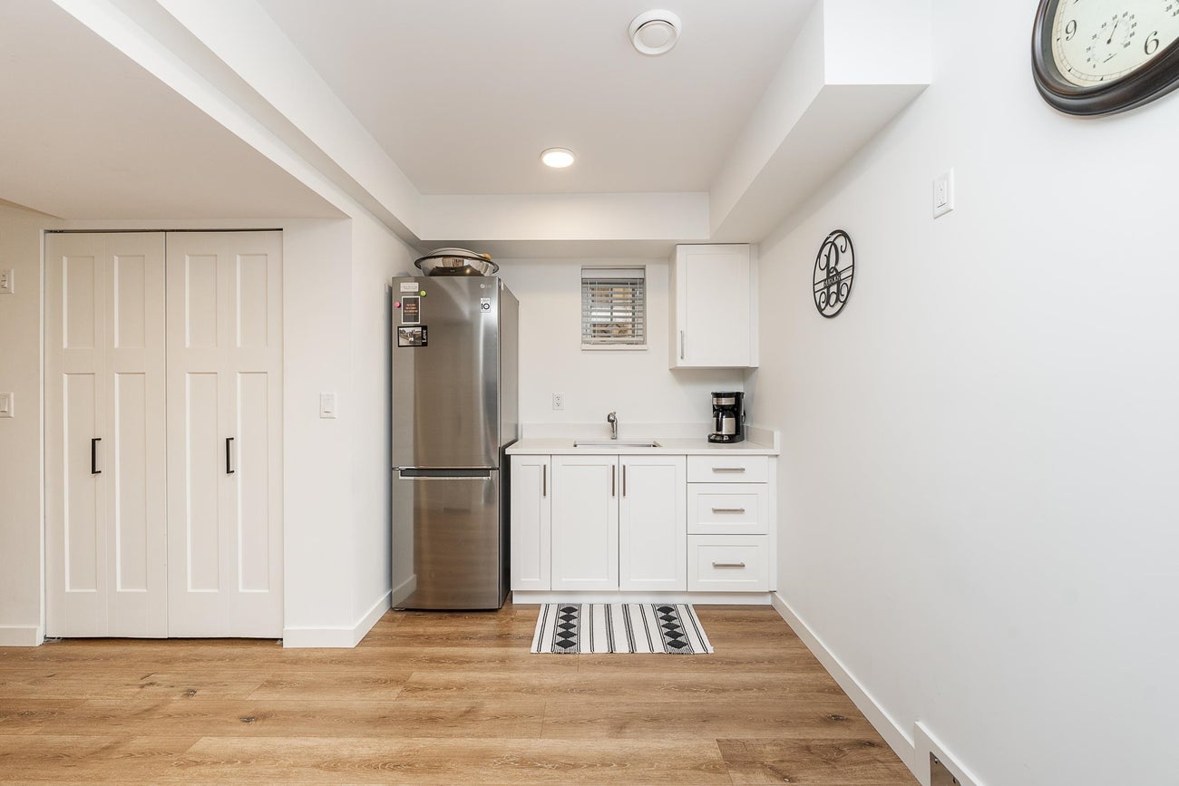 903 Walls Avenue - Maillardville Single Family Residence for Sale, 6 Bedrooms (R3143492)# - 17