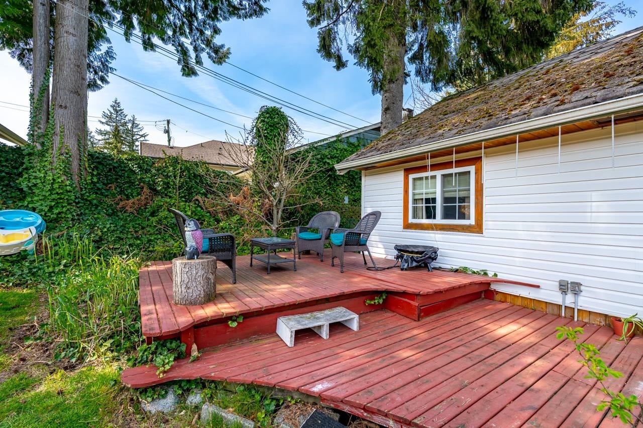 1052 Como Lake Avenue - Central Coquitlam Single Family Residence for Sale, 3 Bedrooms (R3143751)# - 24