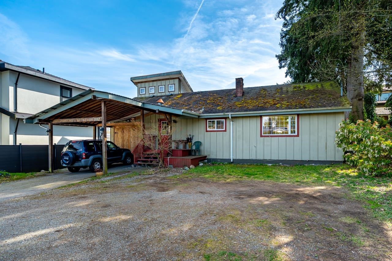 1052 Como Lake Avenue - Central Coquitlam Single Family Residence for Sale, 3 Bedrooms (R3143751)# - 35