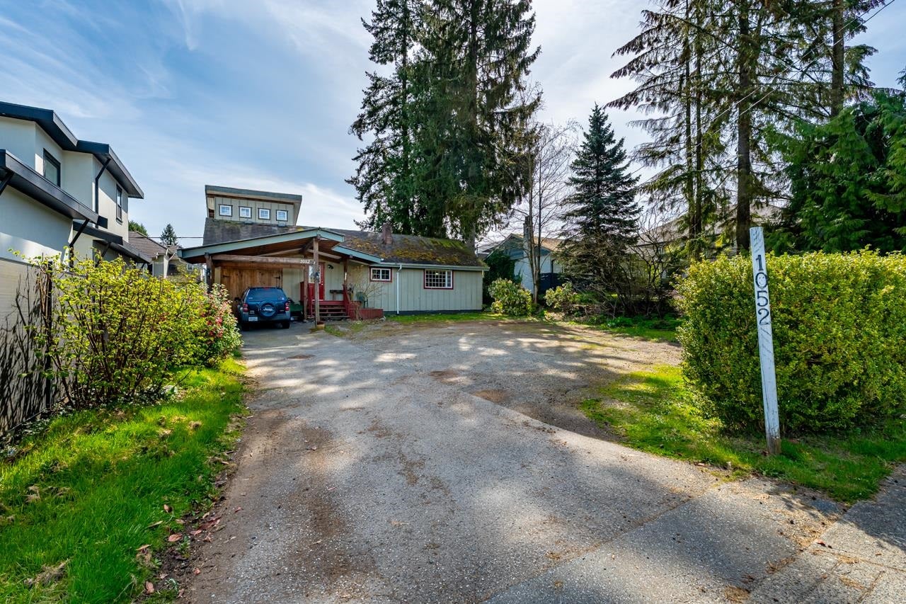 1052 Como Lake Avenue - Central Coquitlam Single Family Residence for Sale, 3 Bedrooms (R3143751)# - 36