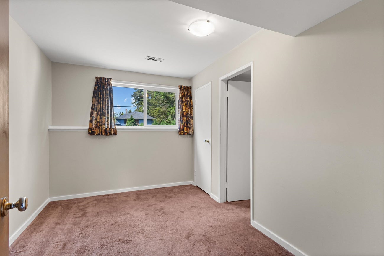 929 Grover Avenue - Coquitlam West Single Family Residence for Sale, 3 Bedrooms (R3143806)# - 23 929 Grover Avenue - Coquitlam West Single Family Residence for Sale, 3 Bedrooms (R3143806)# - 23