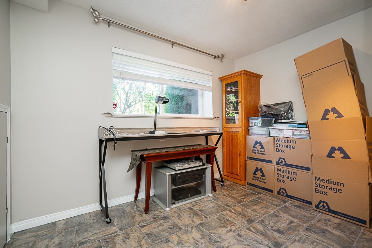 404 Mundy Street - Central Coquitlam Single Family Residence for Sale, 5 Bedrooms (R3143988)# - 28
