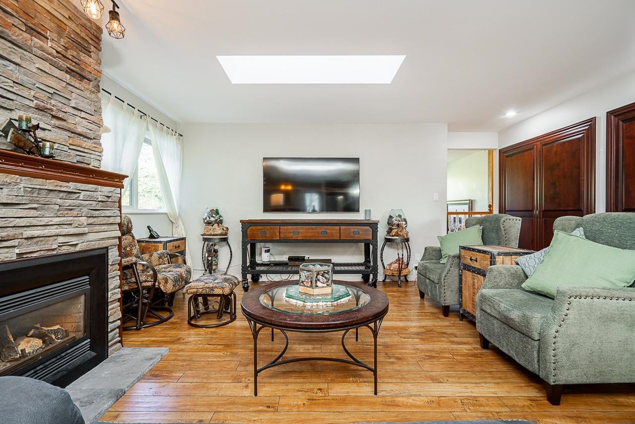 404 Mundy Street - Central Coquitlam Single Family Residence for Sale, 5 Bedrooms (R3143988)# - 6