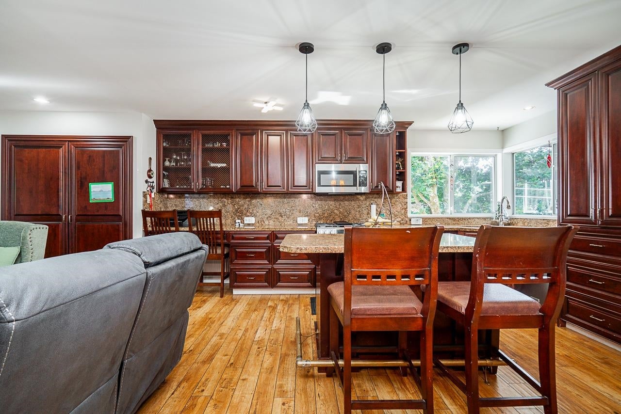 404 Mundy Street - Central Coquitlam Single Family Residence for Sale, 5 Bedrooms (R3143988)# - 9