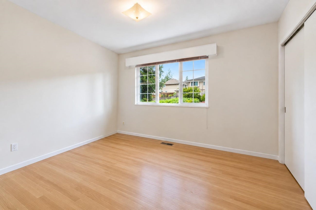 1522 Haversley Avenue - Central Coquitlam Single Family Residence for Sale, 9 Bedrooms (R3144465)# - 14