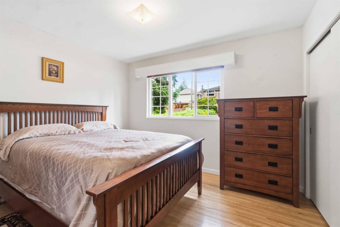 1522 Haversley Avenue - Central Coquitlam Single Family Residence for Sale, 9 Bedrooms (R3144465)# - 18