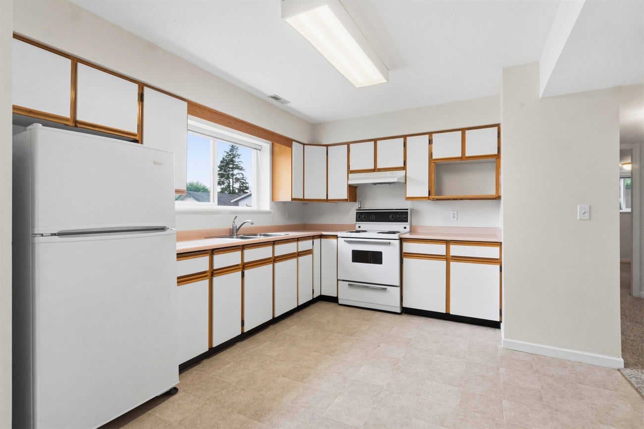 1522 Haversley Avenue - Central Coquitlam Single Family Residence for Sale, 9 Bedrooms (R3144465)# - 31