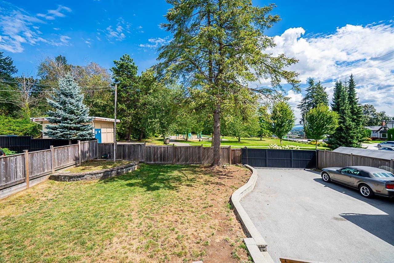 207 Mundy Street - Coquitlam East Single Family Residence for Sale, 3 Bedrooms (R3145227)# - 20