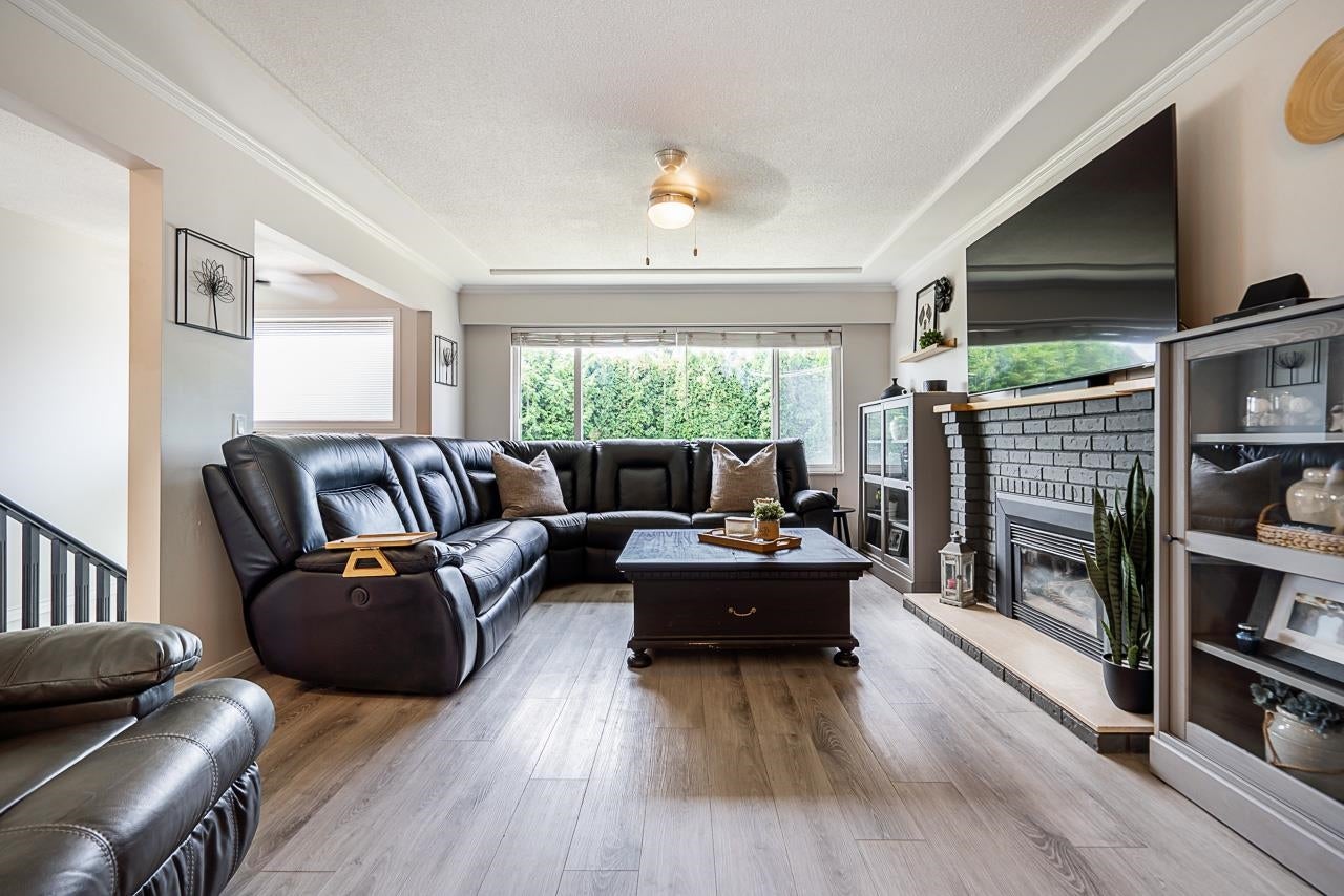 207 Mundy Street - Coquitlam East Single Family Residence for Sale, 3 Bedrooms (R3145227)# - 2
