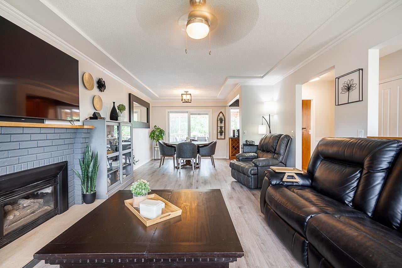 207 Mundy Street - Coquitlam East Single Family Residence for Sale, 3 Bedrooms (R3145227)# - 3