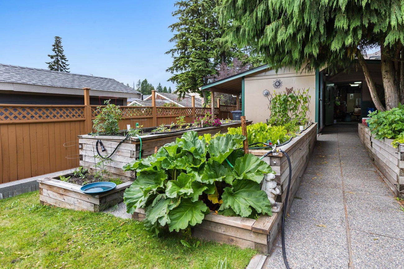 2119 Monterey Avenue - Central Coquitlam Single Family Residence for Sale, 5 Bedrooms (R3145325)# - 33