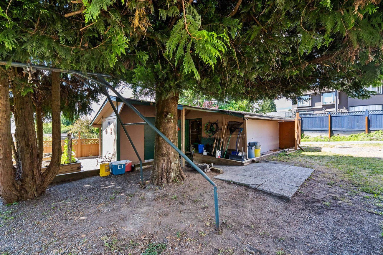 2119 Monterey Avenue - Central Coquitlam Single Family Residence for Sale, 5 Bedrooms (R3145325)# - 35