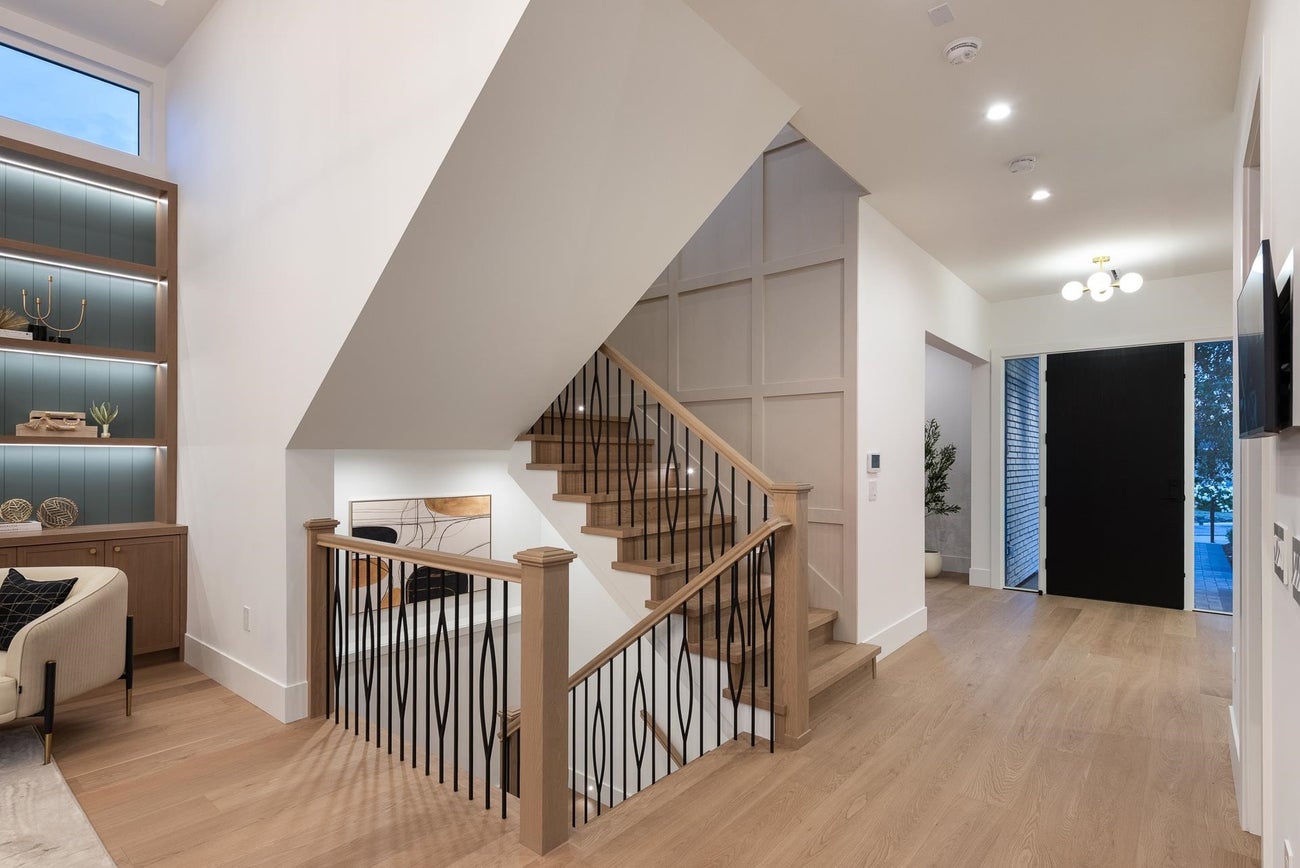 2149 Palliser Avenue - Central Coquitlam Single Family Residence for Sale, 7 Bedrooms (R3146975)# - 5 2149 Palliser Avenue - Central Coquitlam Single Family Residence for Sale, 7 Bedrooms (R3146975)# - 5