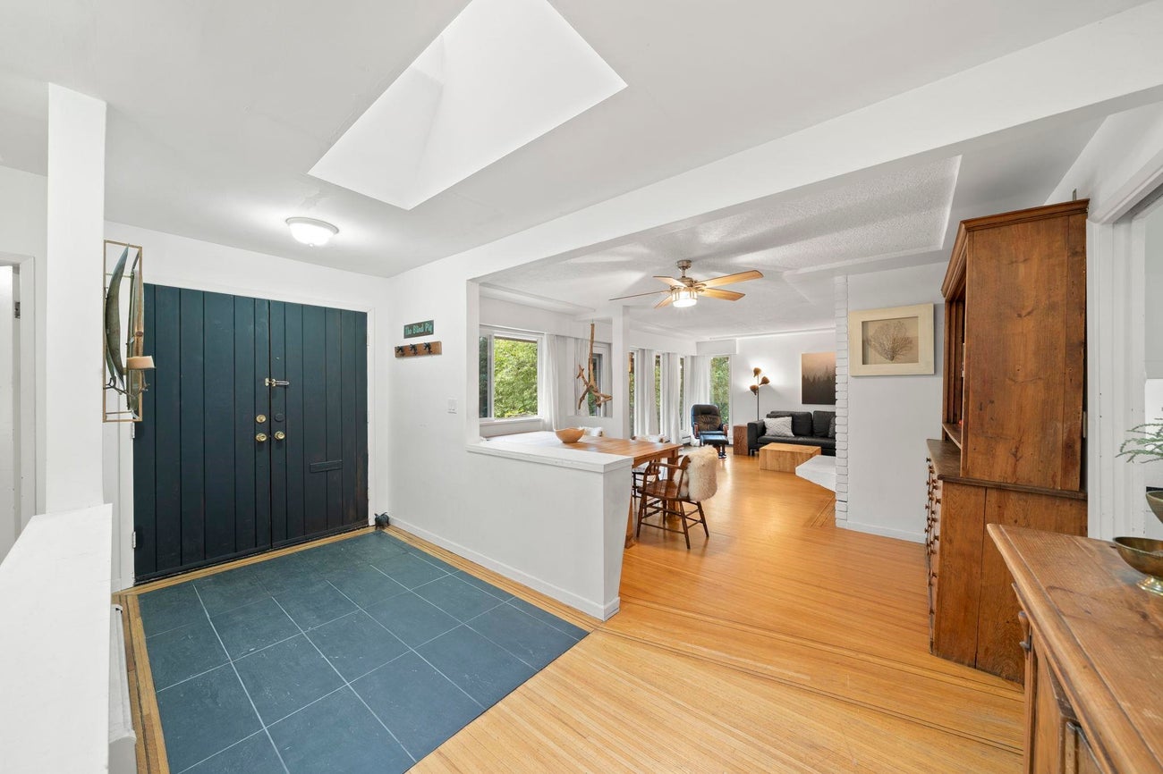 507 Jefferson Avenue - Coquitlam West Single Family Residence for Sale, 5 Bedrooms (R3147054)# - 3