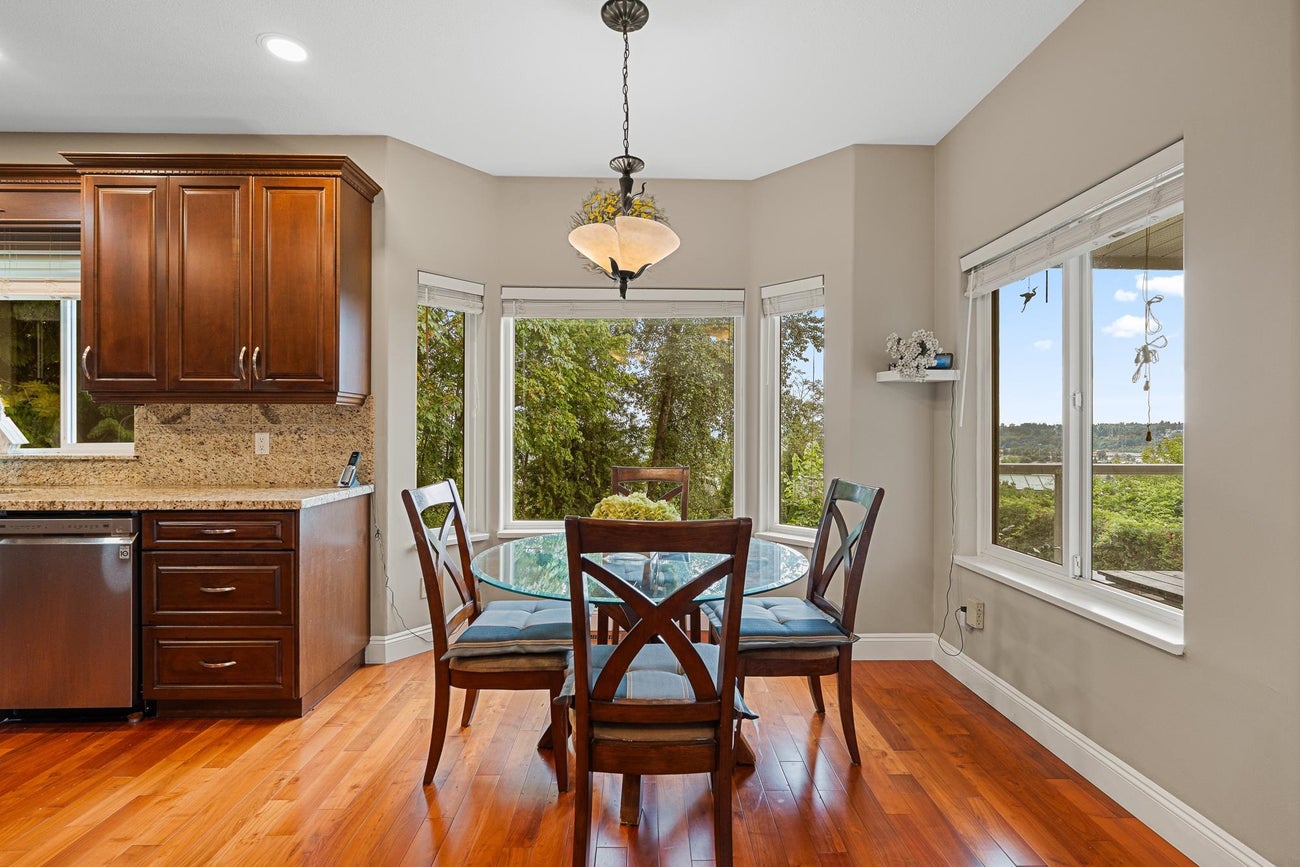 2264 Sorrento Drive - Coquitlam East Single Family Residence for Sale, 6 Bedrooms (R3147585)# - 11