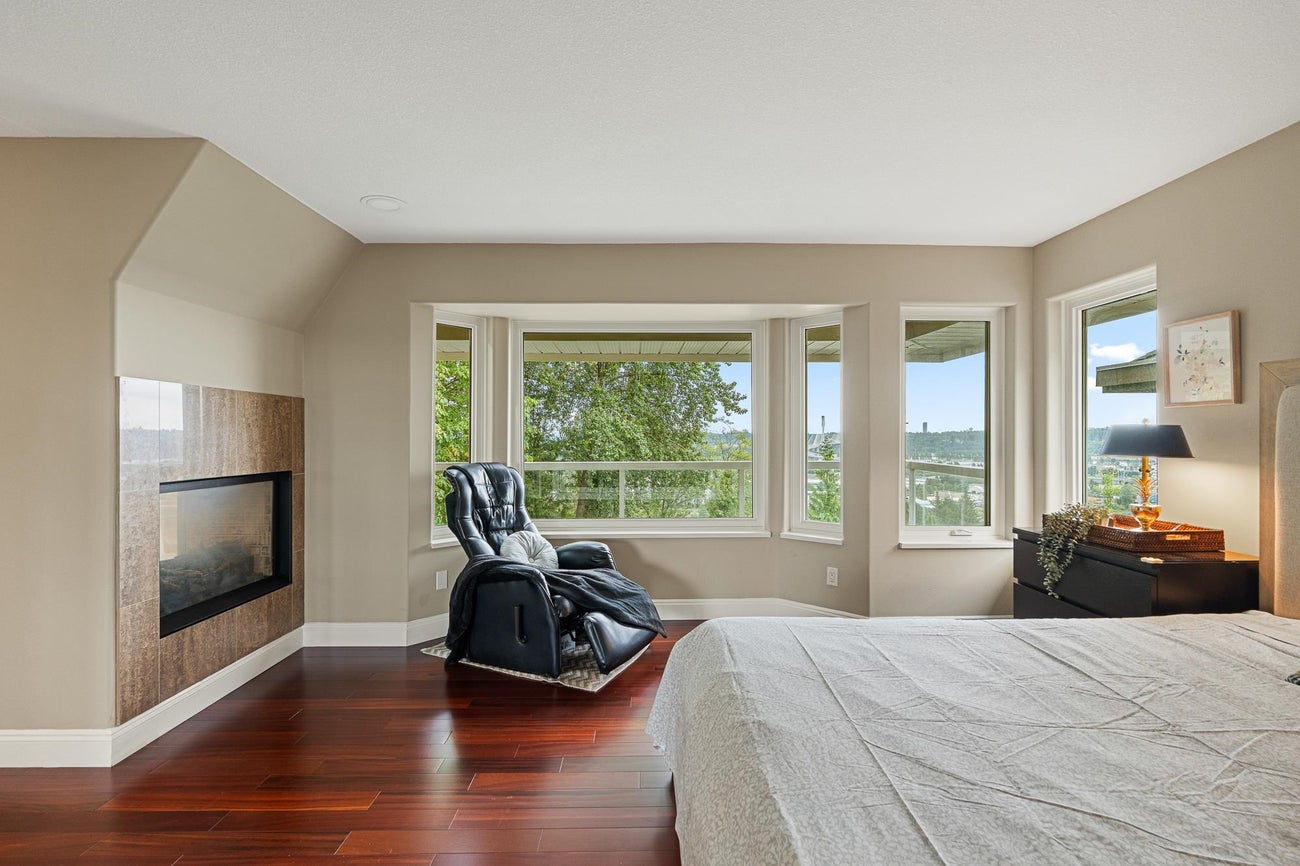 2264 Sorrento Drive - Coquitlam East Single Family Residence for Sale, 6 Bedrooms (R3147585)# - 21