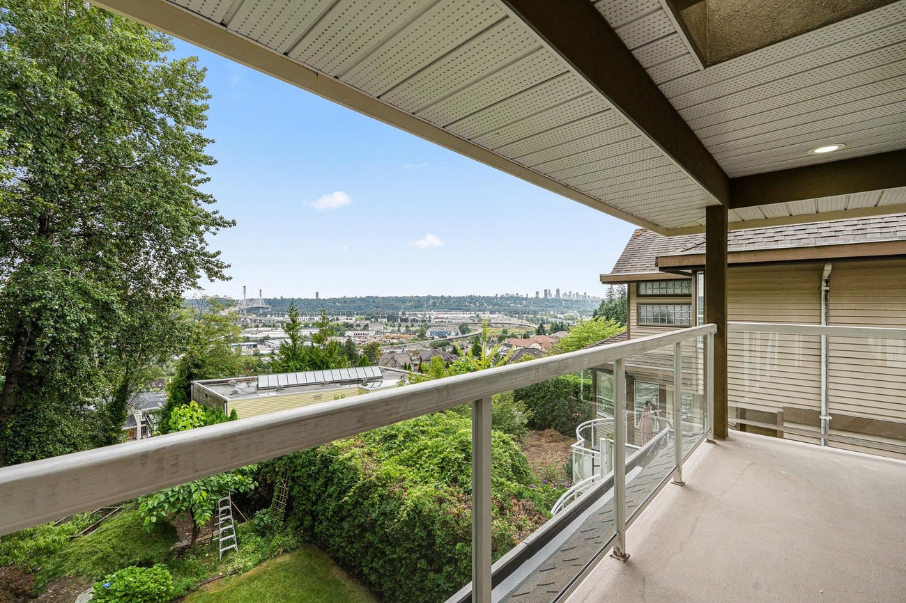 2264 Sorrento Drive - Coquitlam East Single Family Residence for Sale, 6 Bedrooms (R3147585)# - 25