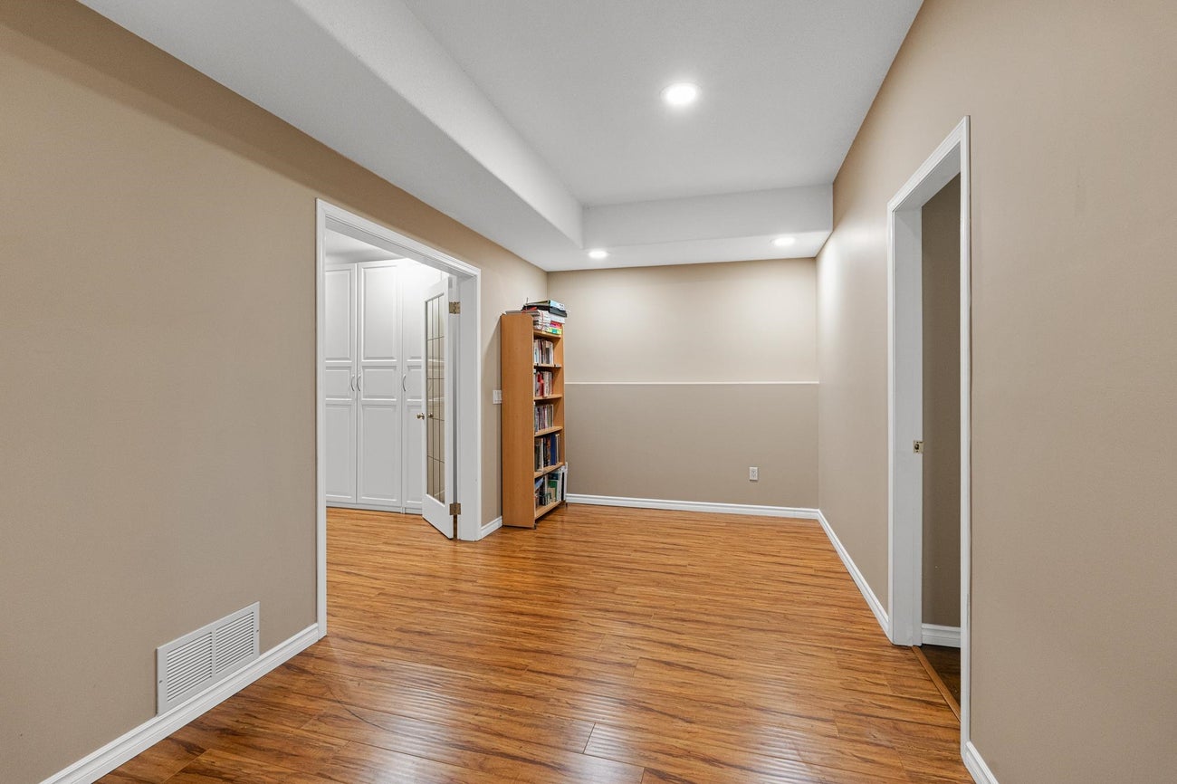 2264 Sorrento Drive - Coquitlam East Single Family Residence for Sale, 6 Bedrooms (R3147585)# - 34