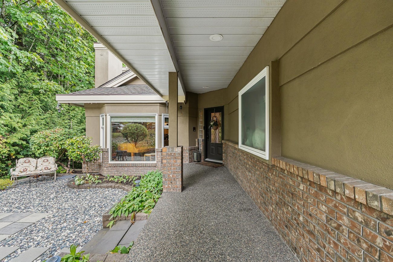 2264 Sorrento Drive - Coquitlam East Single Family Residence for Sale, 6 Bedrooms (R3147585)# - 3