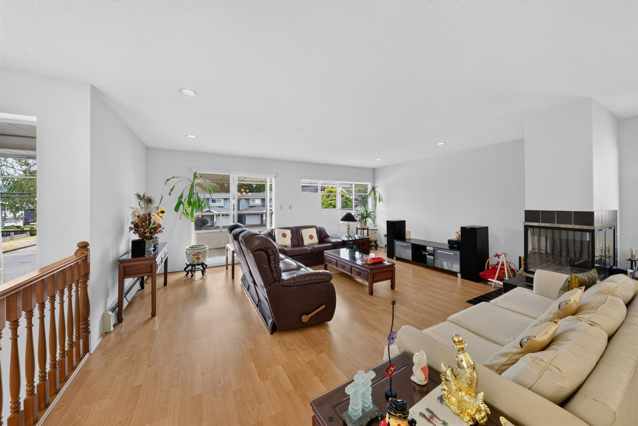 7164 Kitchener Street - Sperling-Duthie Single Family Residence for Sale, 5 Bedrooms (R3147856)# - 22