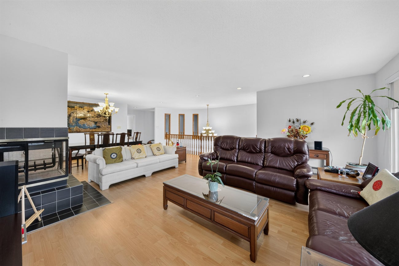 7164 Kitchener Street - Sperling-Duthie Single Family Residence for Sale, 5 Bedrooms (R3147856)# - 24