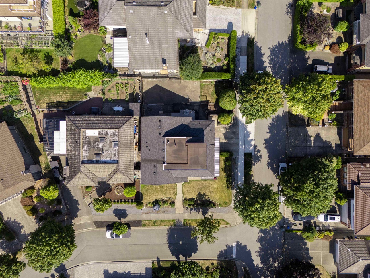 7347 Queenston Court - Simon Fraser Univer. Single Family Residence for Sale, 5 Bedrooms (R3147963)# - 39 7347 Queenston Court - Simon Fraser Univer. Single Family Residence for Sale, 5 Bedrooms (R3147963)# - 39