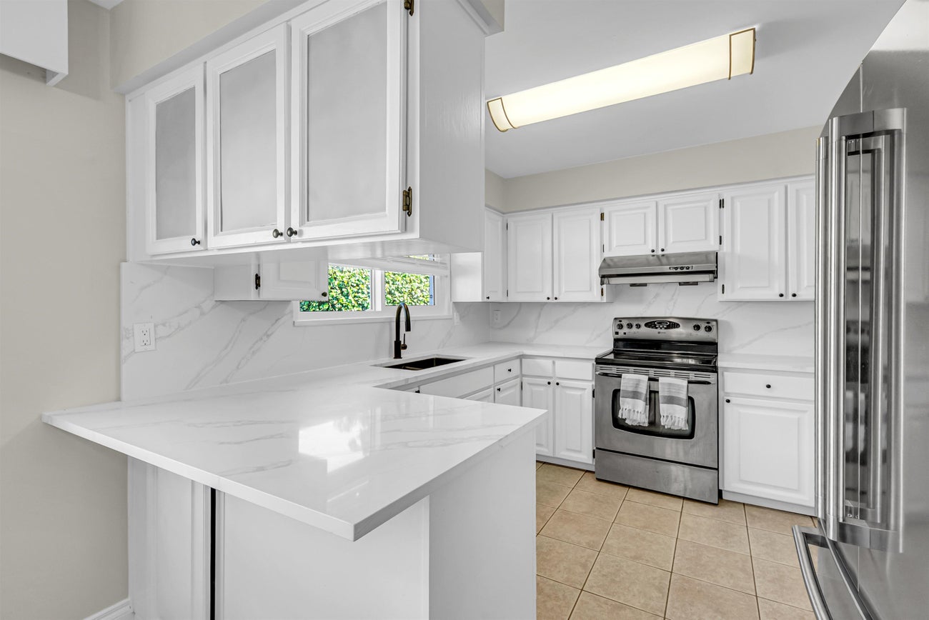7347 Queenston Court - Simon Fraser Univer. Single Family Residence for Sale, 5 Bedrooms (R3147963)# - 8 7347 Queenston Court - Simon Fraser Univer. Single Family Residence for Sale, 5 Bedrooms (R3147963)# - 8