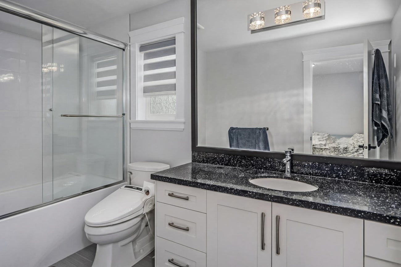 2488 Latimer Avenue - Central Coquitlam Single Family Residence for Sale, 6 Bedrooms (R3148645)# - 24