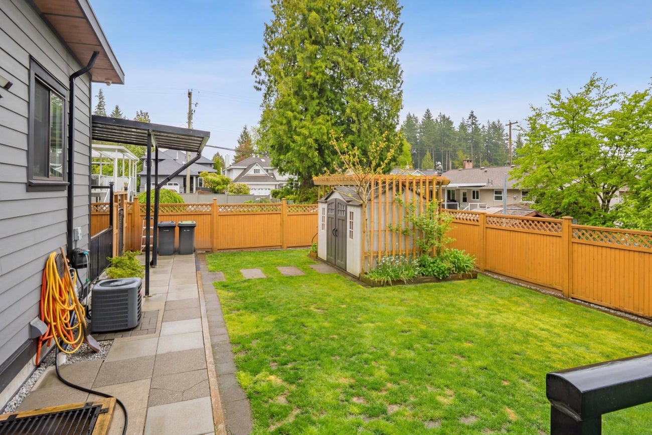 2488 Latimer Avenue - Central Coquitlam Single Family Residence for Sale, 6 Bedrooms (R3148645)# - 35