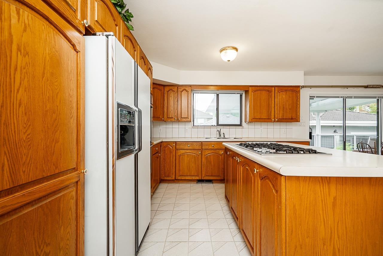 6546 Dunnedin Street - Sperling-Duthie Single Family Residence for Sale, 3 Bedrooms (R3149376)# - 11