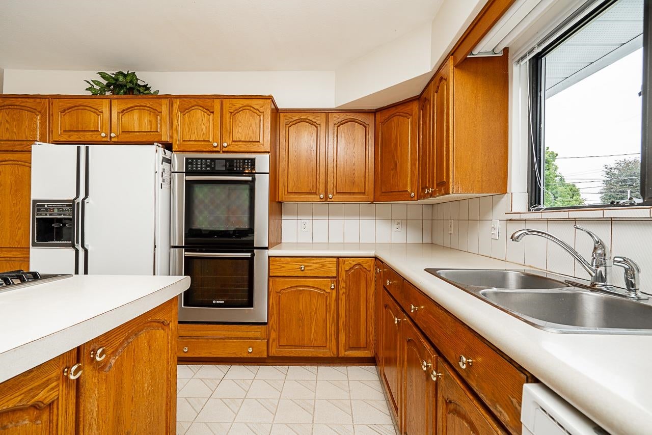 6546 Dunnedin Street - Sperling-Duthie Single Family Residence for Sale, 3 Bedrooms (R3149376)# - 12