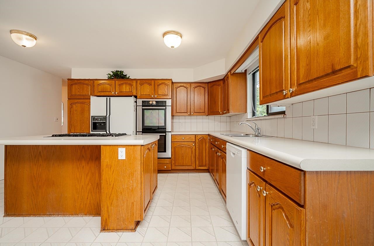 6546 Dunnedin Street - Sperling-Duthie Single Family Residence for Sale, 3 Bedrooms (R3149376)# - 13