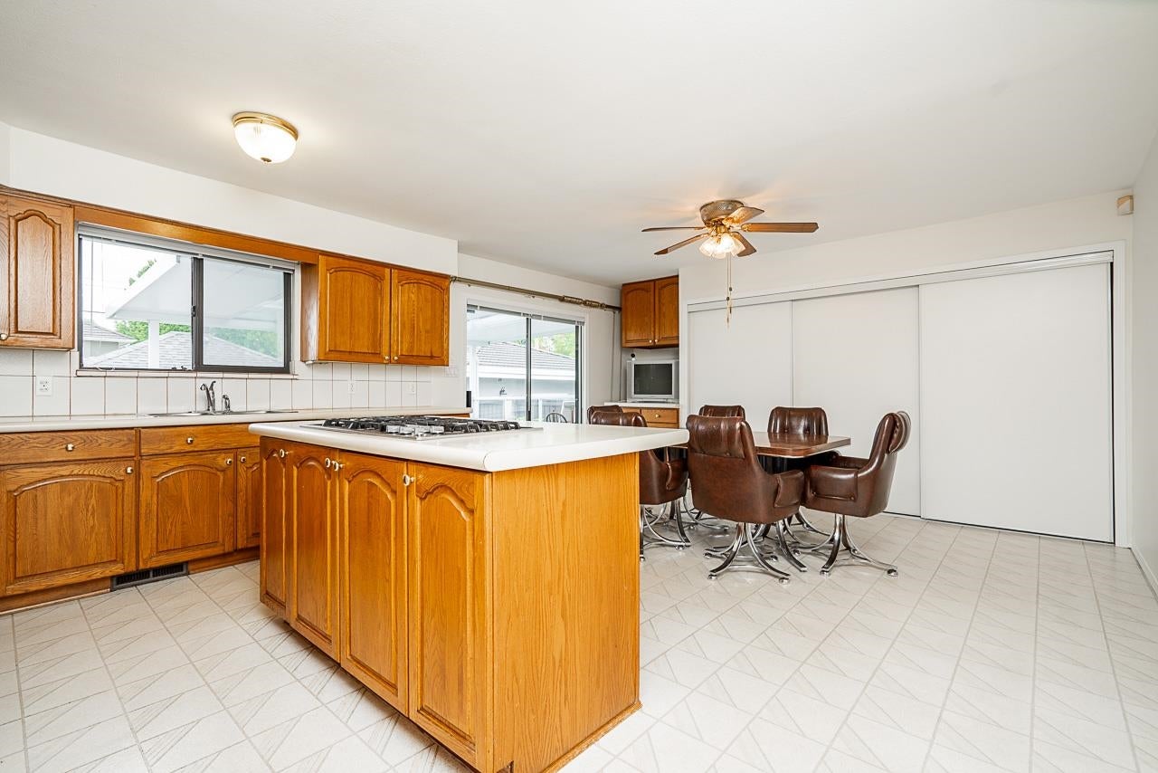 6546 Dunnedin Street - Sperling-Duthie Single Family Residence for Sale, 3 Bedrooms (R3149376)# - 15