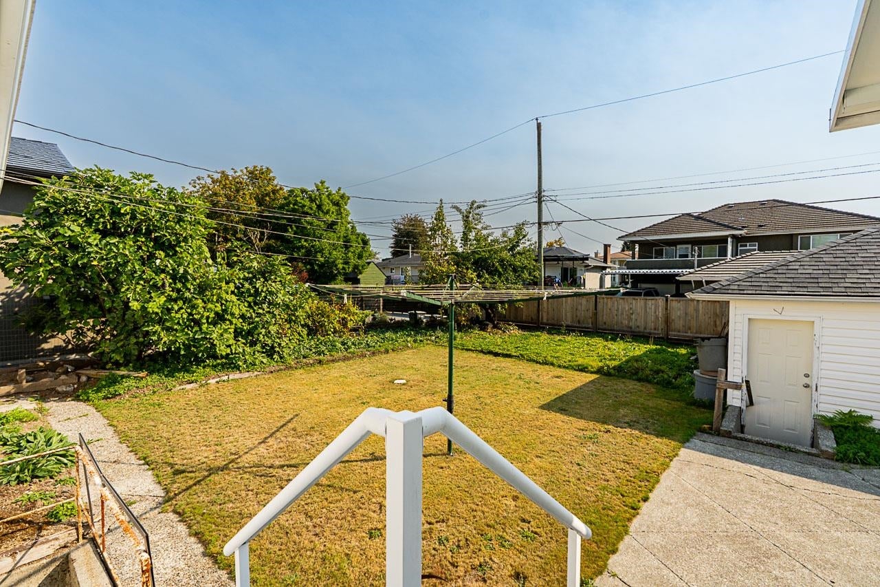 6546 Dunnedin Street - Sperling-Duthie Single Family Residence for Sale, 3 Bedrooms (R3149376)# - 31