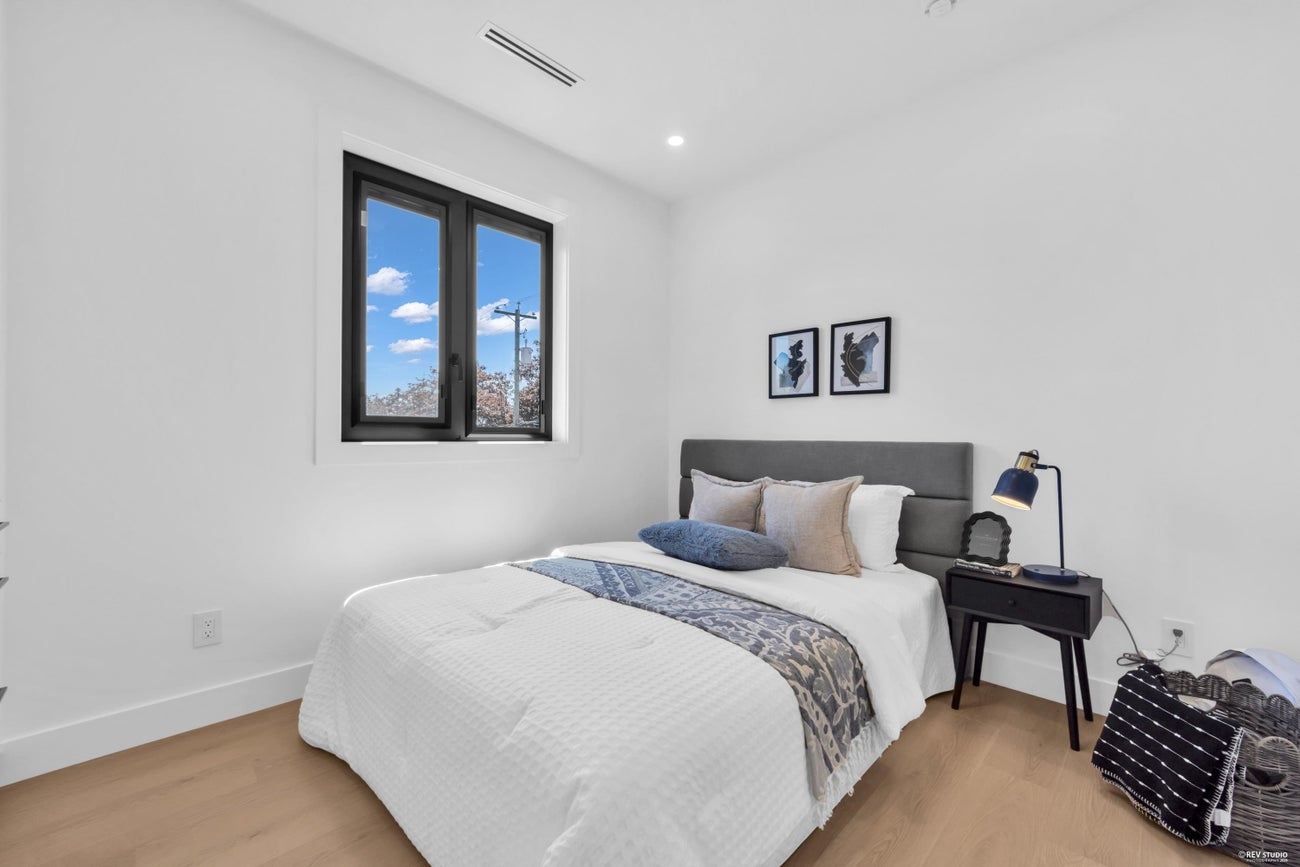 2 - 2316 Cliff Avenue - Montecito Single Family Residence for Sale, 4 Bedrooms (R3149580)# - 18 2 - 2316 Cliff Avenue - Montecito Single Family Residence for Sale, 4 Bedrooms (R3149580)# - 18