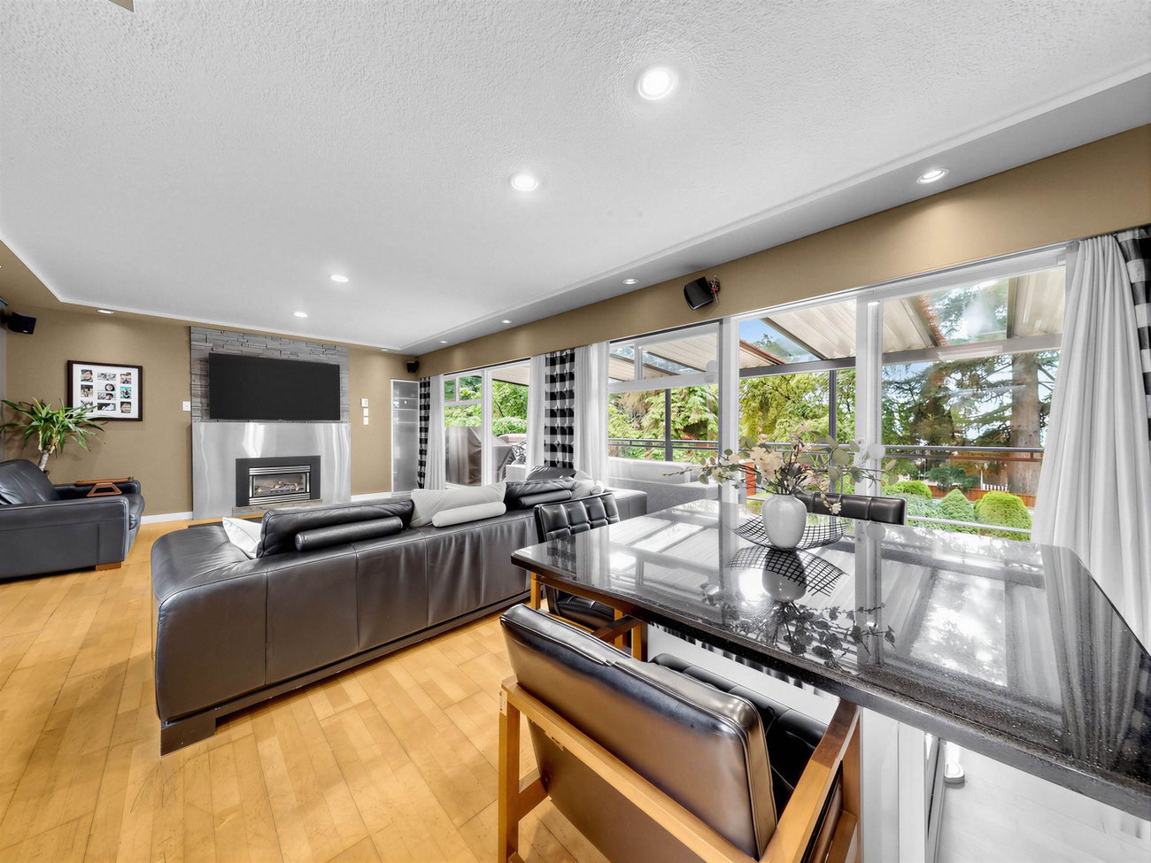 712 Shaw Avenue - Coquitlam West Single Family Residence for Sale, 6 Bedrooms (R3149812)# - 5