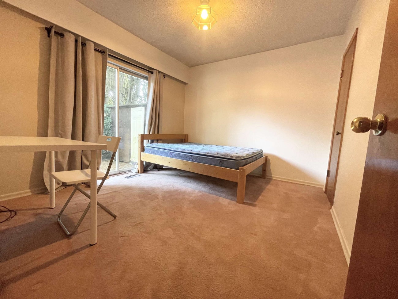 697 Fairview Street - Coquitlam West Single Family Residence for Sale, 2 Bedrooms (R3150127)# - 9