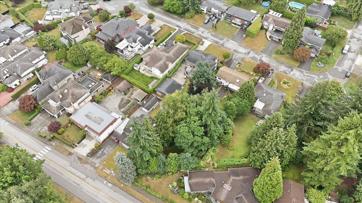1388 Cambridge Drive - Central Coquitlam Single Family Residence for Sale, 5 Bedrooms (R3150503)# - 11