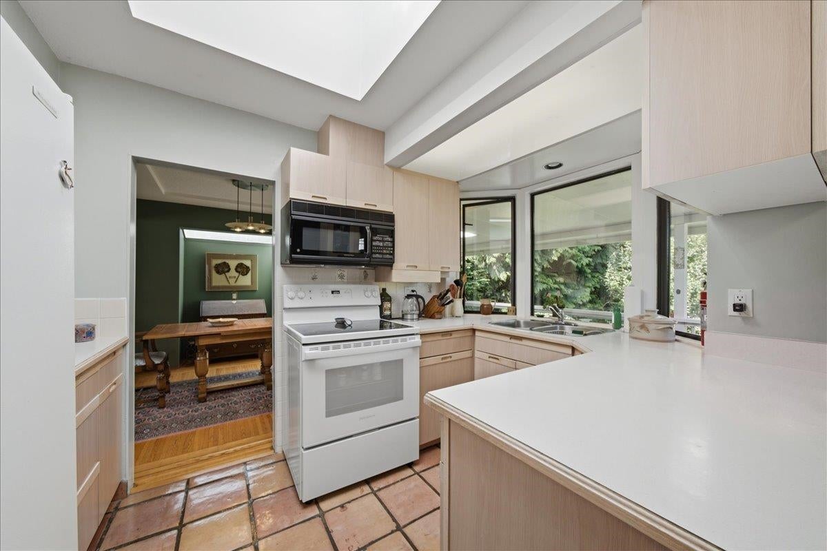 1388 Cambridge Drive - Central Coquitlam Single Family Residence for Sale, 5 Bedrooms (R3150503)# - 20