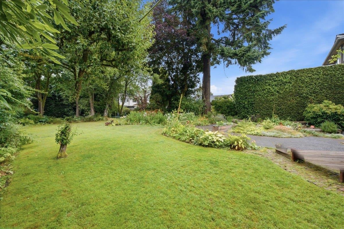 1388 Cambridge Drive - Central Coquitlam Single Family Residence for Sale, 5 Bedrooms (R3150503)# - 6