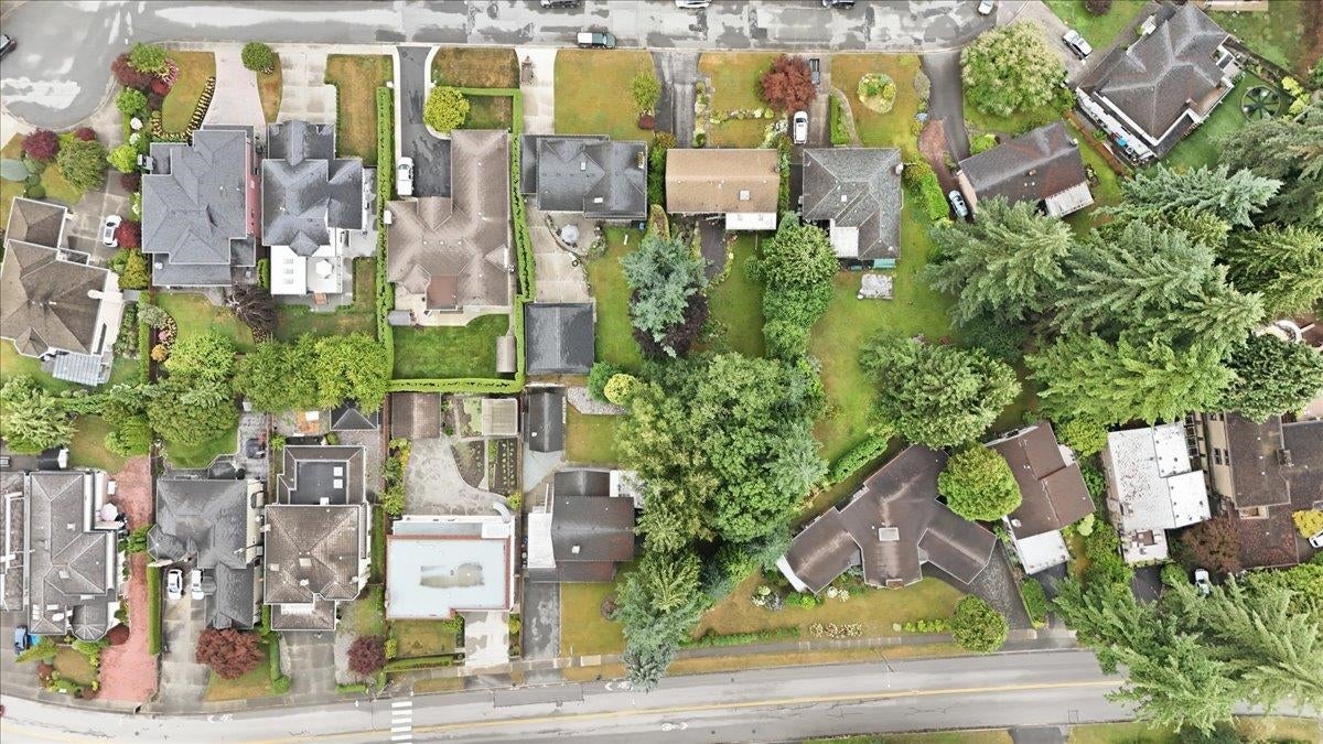 1388 Cambridge Drive - Central Coquitlam Single Family Residence for Sale, 5 Bedrooms (R3150503)# - 9