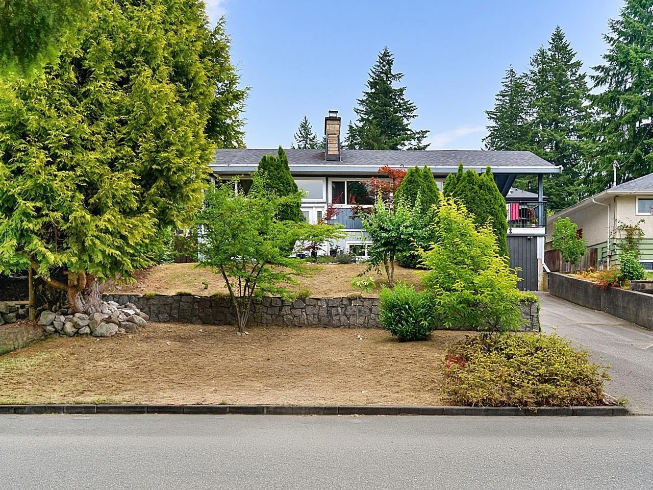 937 Kinsac Street - Coquitlam West Single Family Residence for Sale, 5 Bedrooms (R3151464)# - 1 937 Kinsac Street - Coquitlam West Single Family Residence for Sale, 5 Bedrooms (R3151464)# - 1