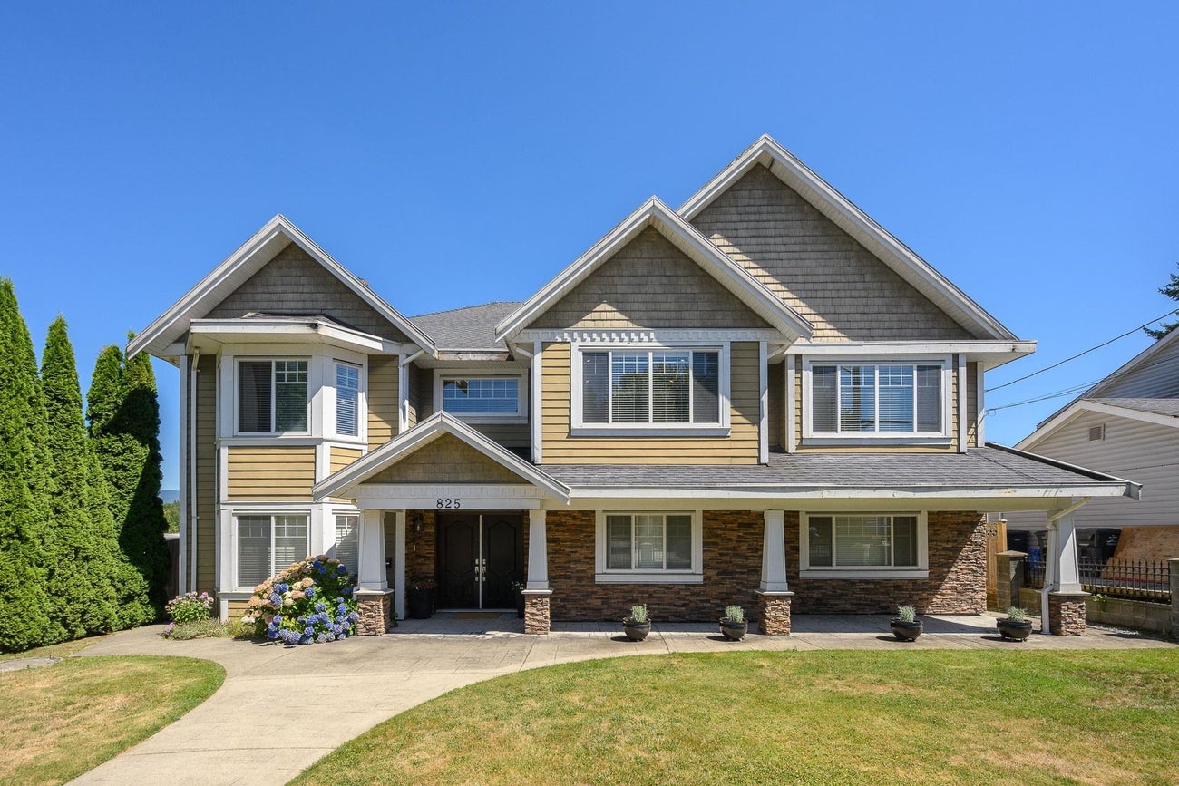 825 Robinson Street - Coquitlam West Single Family Residence for Sale, 7 Bedrooms (R3151513)# - 1 825 Robinson Street - Coquitlam West Single Family Residence for Sale, 7 Bedrooms (R3151513)# - 1