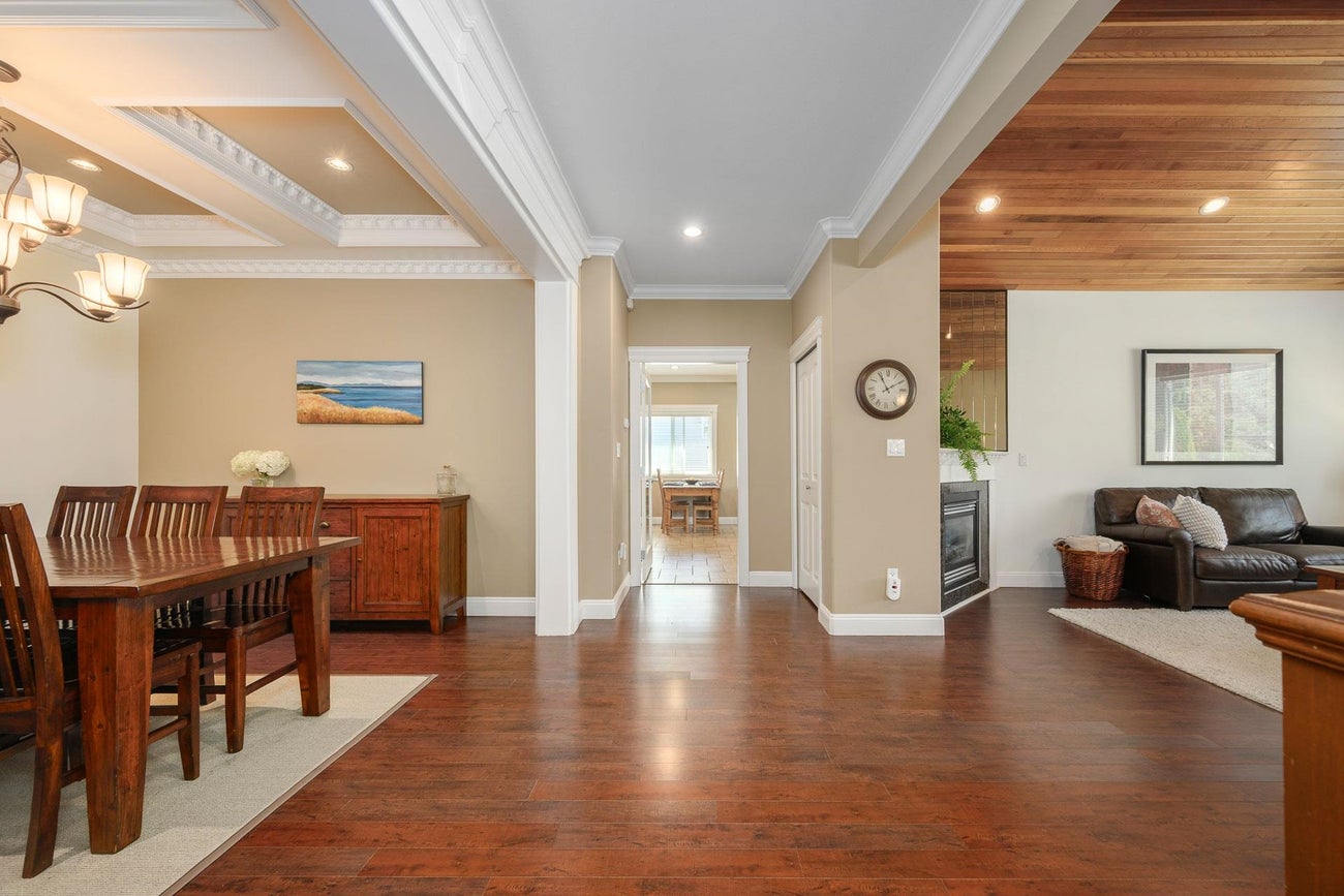 825 Robinson Street - Coquitlam West Single Family Residence for Sale, 7 Bedrooms (R3151513)# - 6 825 Robinson Street - Coquitlam West Single Family Residence for Sale, 7 Bedrooms (R3151513)# - 6