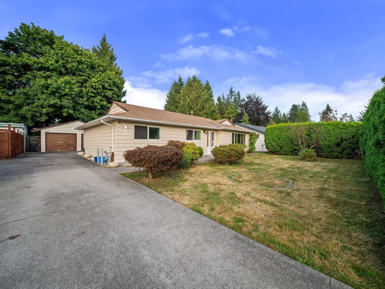 667 Cypress Street - Central Coquitlam Single Family Residence for Sale, 4 Bedrooms (R3151586)# - 2