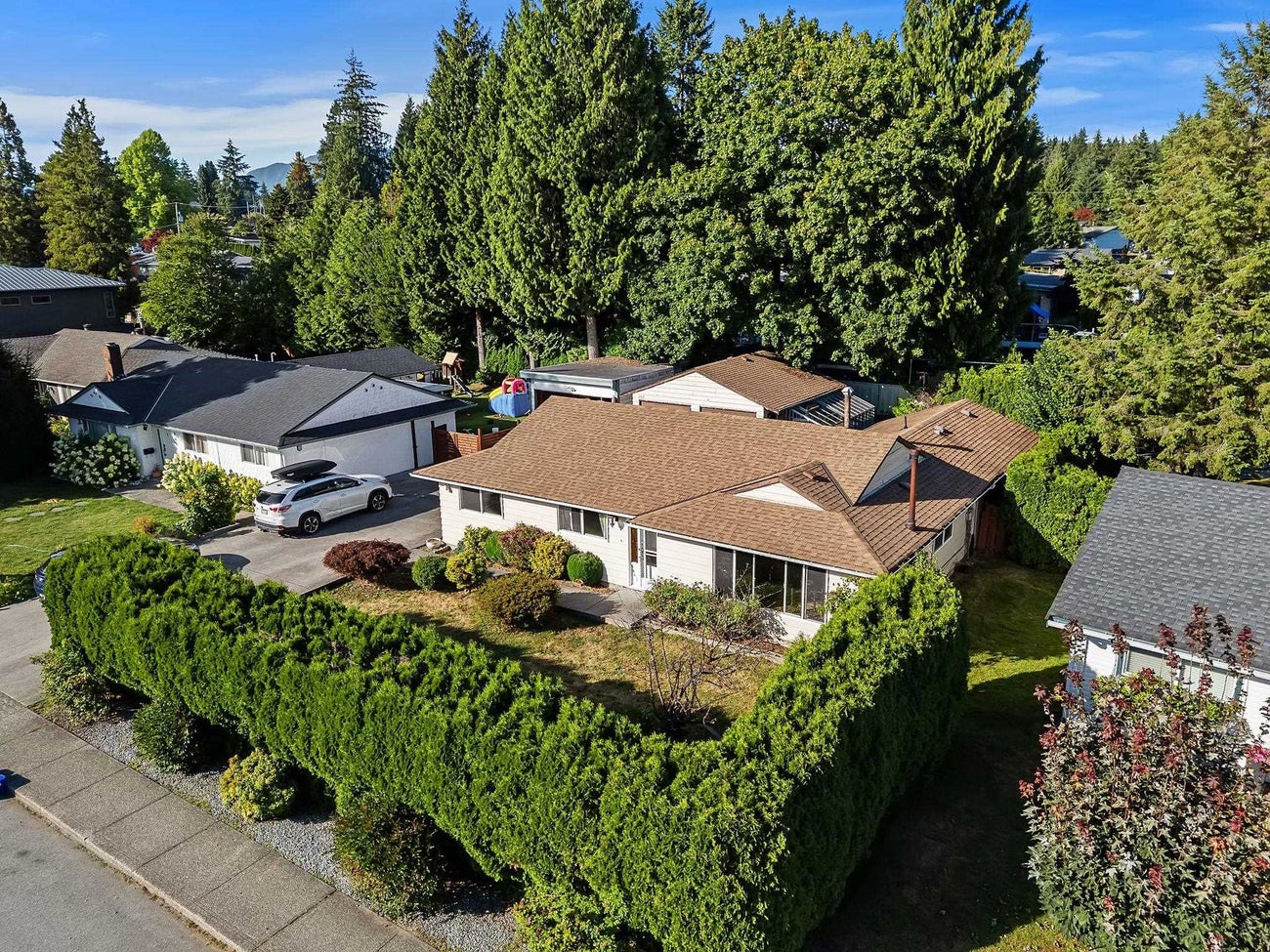 667 Cypress Street - Central Coquitlam Single Family Residence for Sale, 4 Bedrooms (R3151586)# - 39